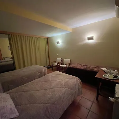 Quinta Do Salgueiro - 프라익소데에스파다아신타